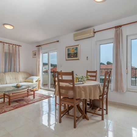 Apartman Dildo Apartamento Trogir Exterior foto
