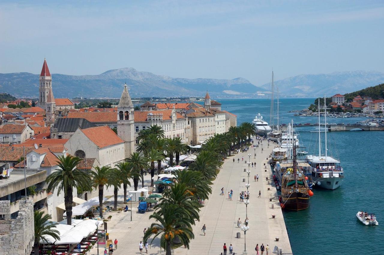 Apartman Dildo Apartamento Trogir Exterior foto