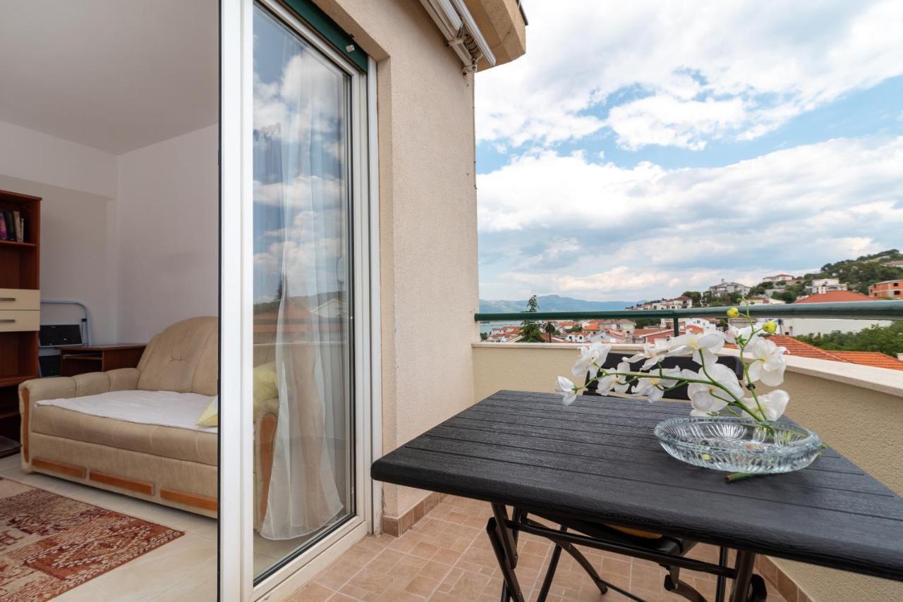 Apartman Dildo Apartamento Trogir Exterior foto