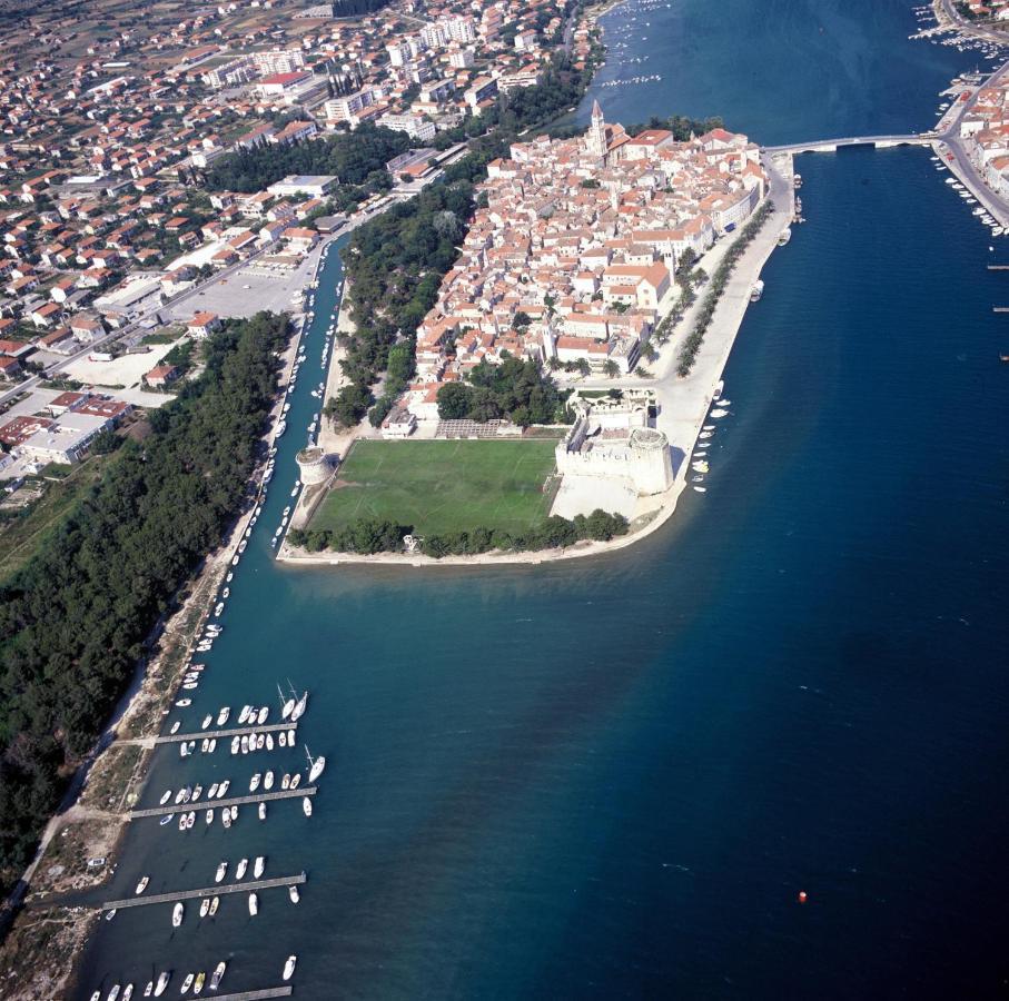 Apartman Dildo Apartamento Trogir Exterior foto