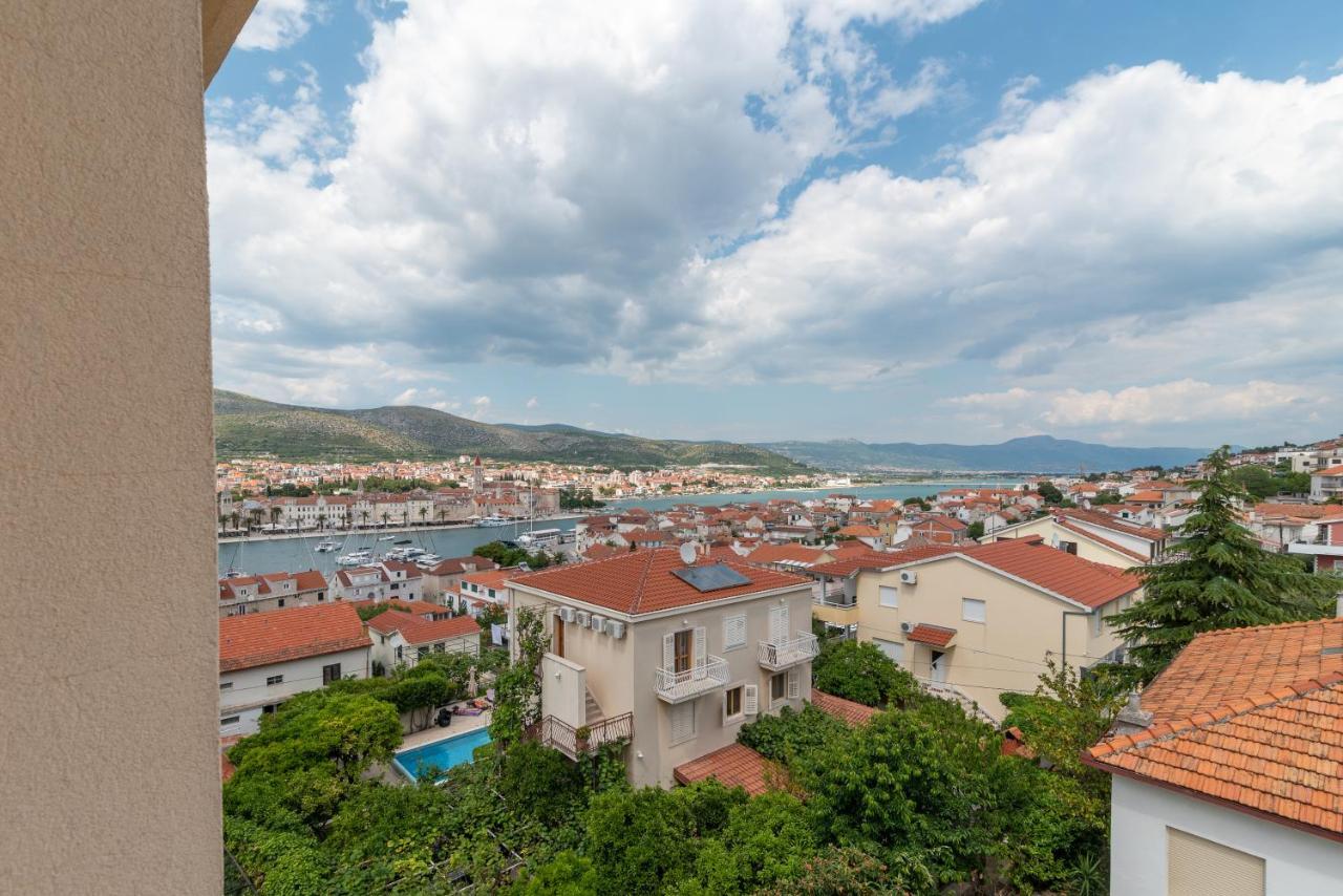 Apartman Dildo Apartamento Trogir Exterior foto